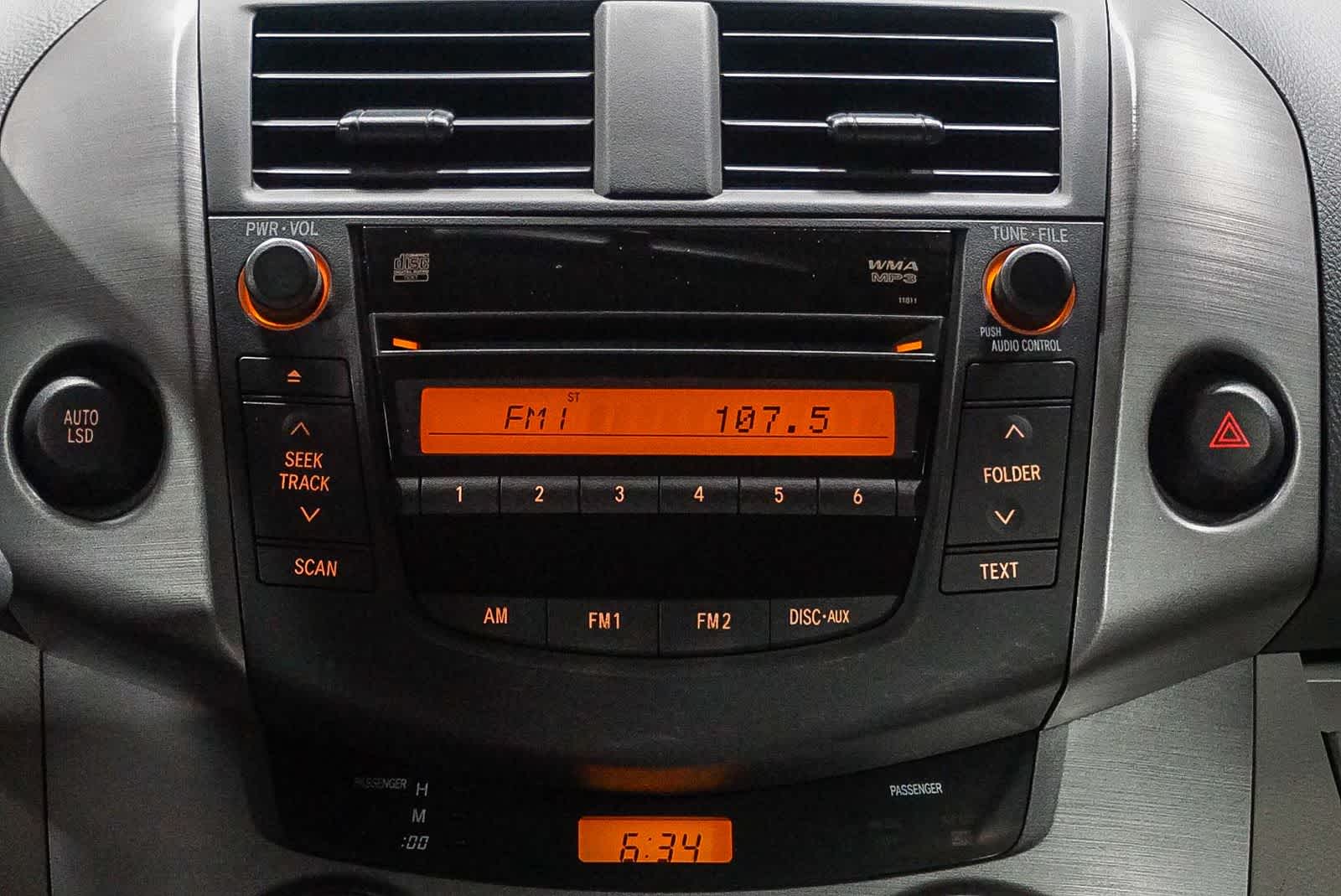 Toyota RAV4 de 2008, tracción delantera, 4 puertas, motor de 4 cilindros, transmisión automática de 4 velocidades (nacional)