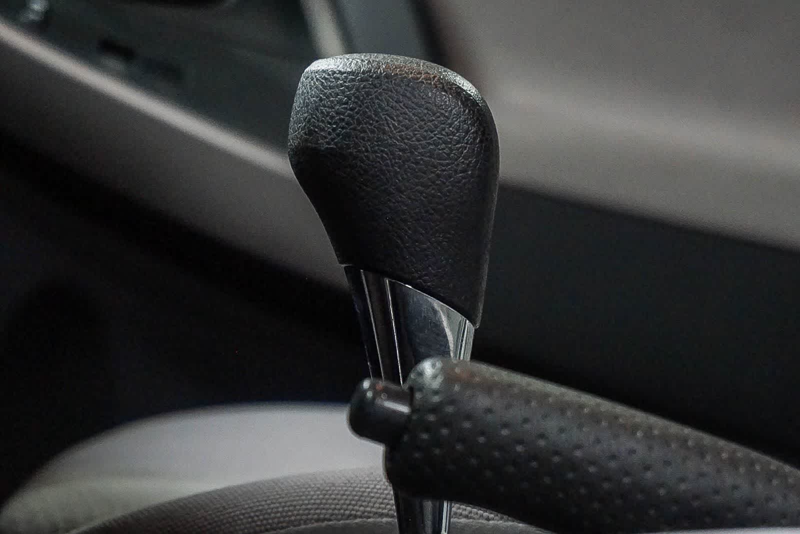 Toyota RAV4 de 2008, tracción delantera, 4 puertas, motor de 4 cilindros, transmisión automática de 4 velocidades (nacional)