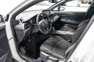 Toyota C-HR LE 2019