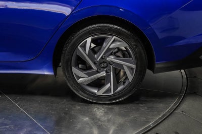 Hyundai Elantra SEL Sport 2025