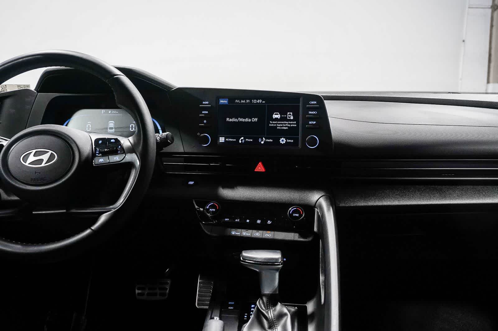 Hyundai Elantra SEL Sport 2025
