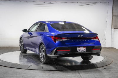 Hyundai Elantra SEL Sport 2025