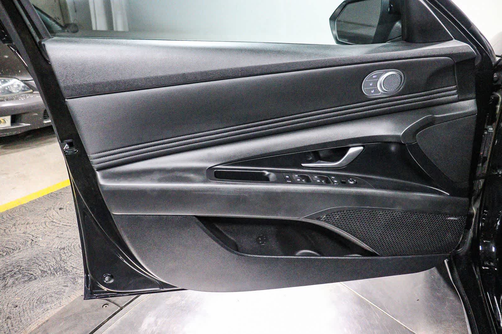 Hyundai Elantra Hybrid Limited 2023