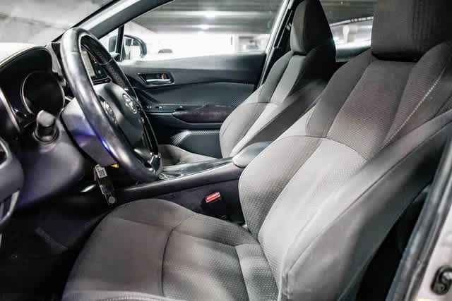 Toyota C-HR XLE 2018