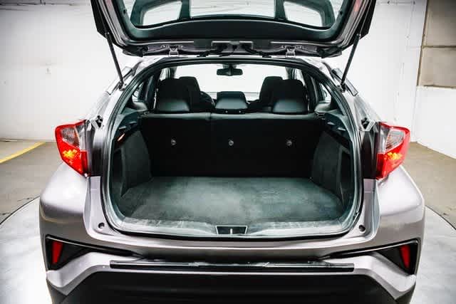 Toyota C-HR XLE 2018