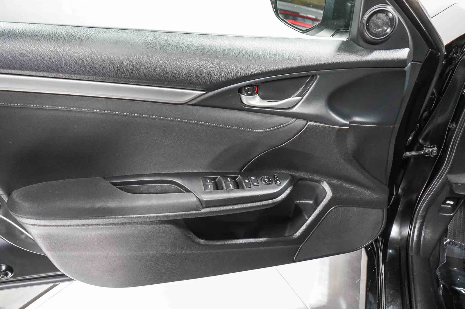 Honda Civic Hatchback EX 2021