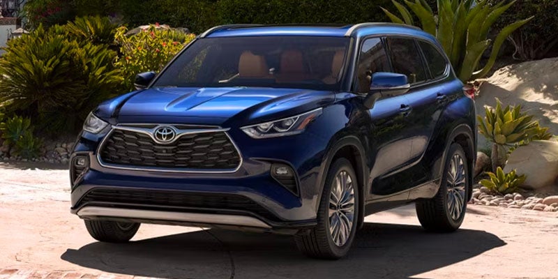 Toyota Highlander azul